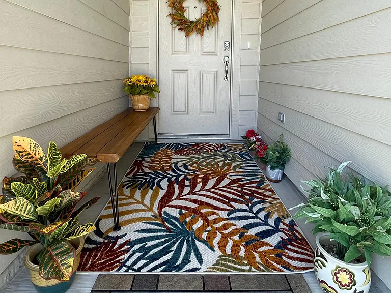 2325 Tranquil Ln — Photo 1