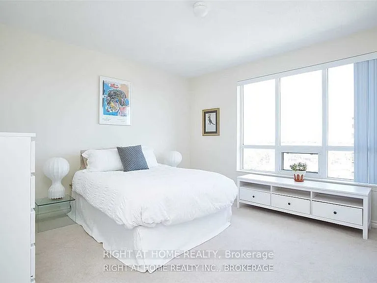3865 Lake Shore Blvd W #1309 — Photo 9