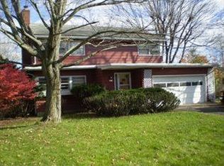 418 Lone Pine Ter, Elmira, NY 14905