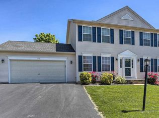 2135 Carriage Run Rd, York, PA 17408