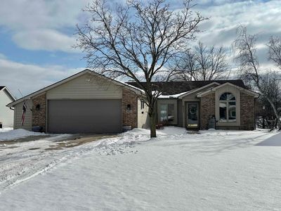 621 Woodland Springs Pl, Fort Wayne, IN, 46825