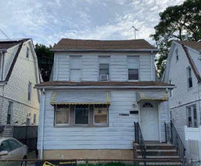 1st image of 11616 203rd St