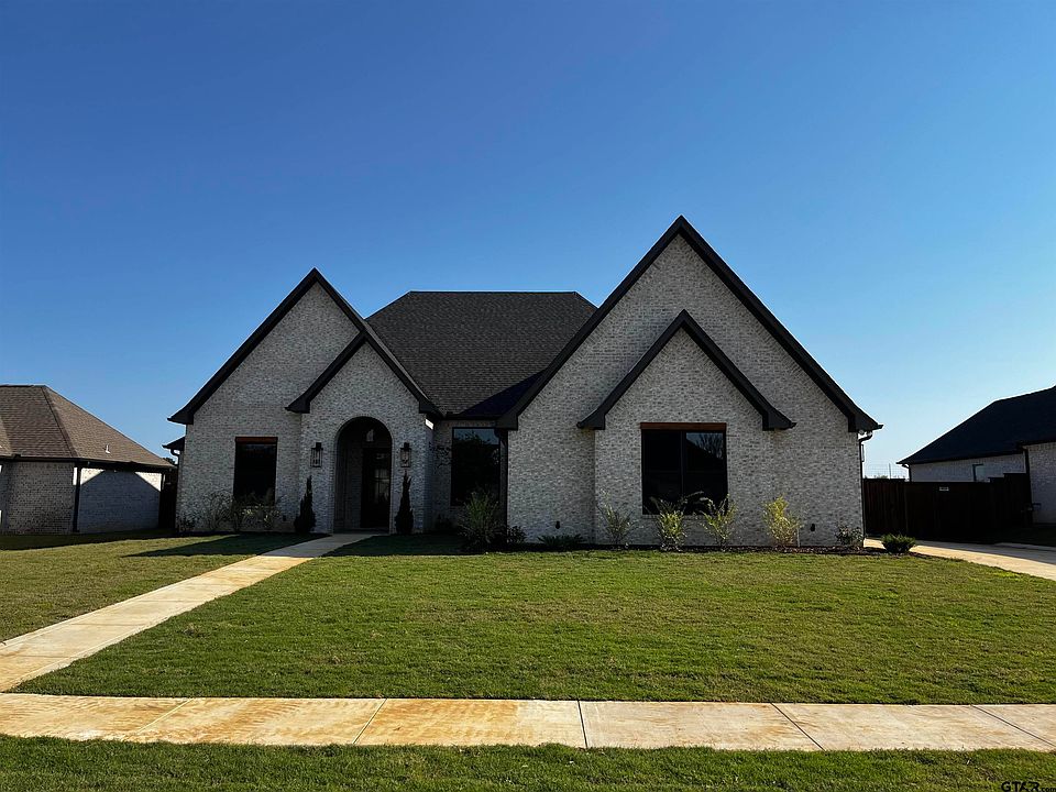 1st image of 308 Heritage Way