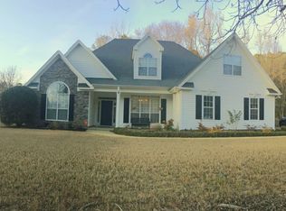 300 Rock Edge Point, Fayetteville, GA 30215