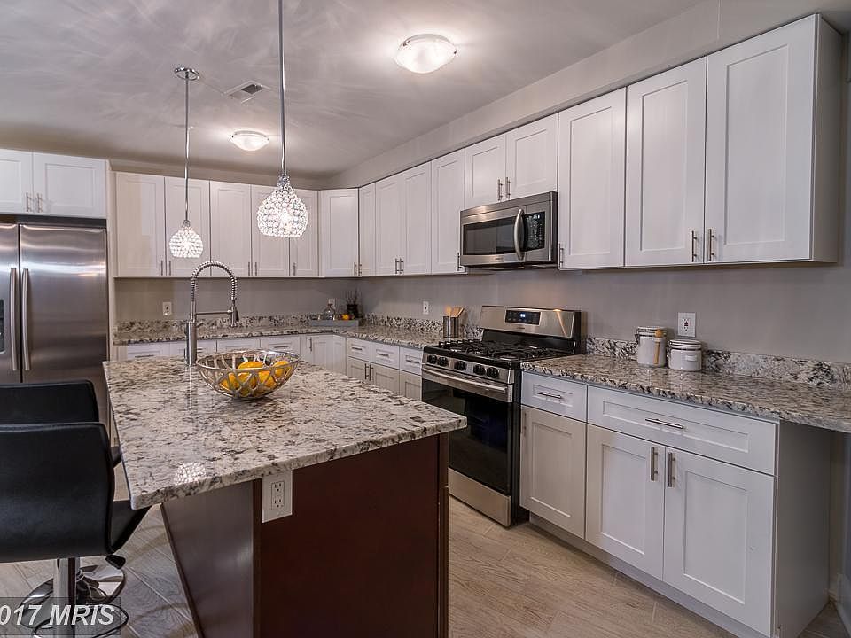 2nd image of 1258 Holbrook Ter Ne #4