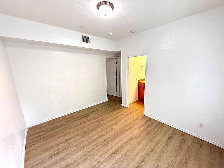 816 Rivas St — Photo 10