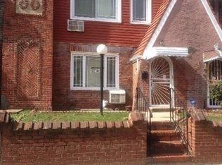 13118 225th St, Springfield Gardens, NY 11413