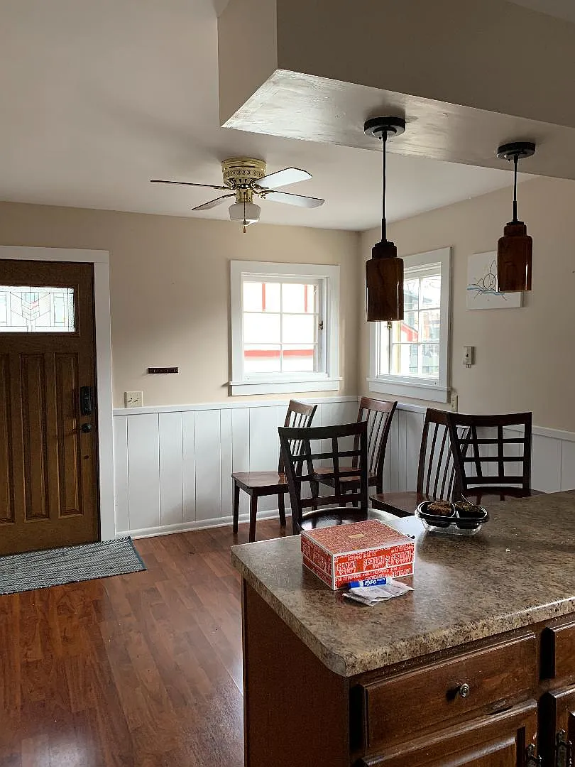 6 bed, 2370 sqft, $4,500 — Photo 2