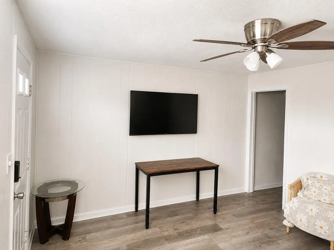1 bed, 1.0 bath, 500 sqft, $1,450 — Photo 2