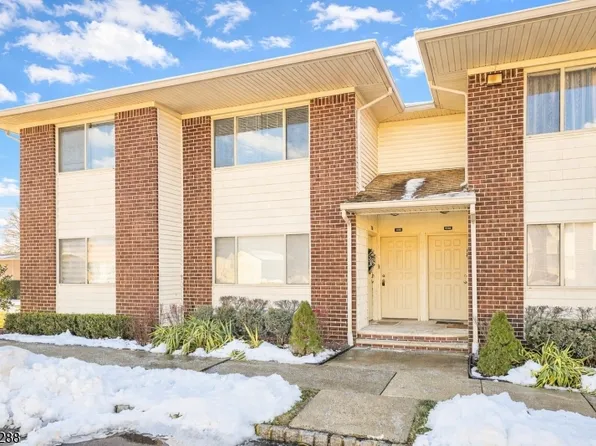 1302 Bradley Ct, Princeton, NJ 08540