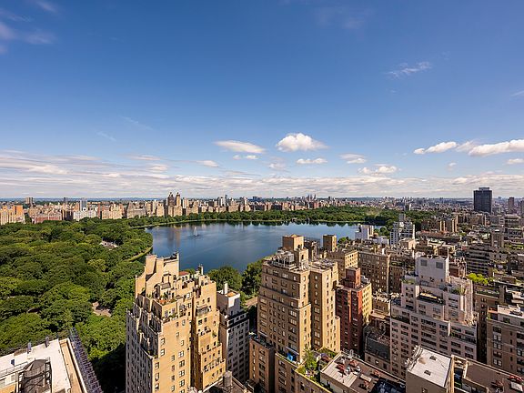 4th image of 30 E 85th St #Penthouse 30a