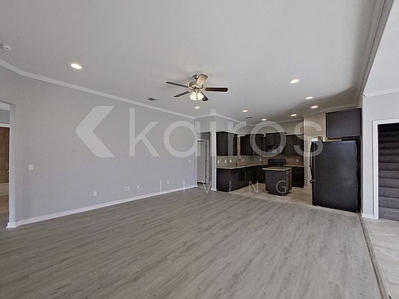 4th image of 3900 Durham Dr