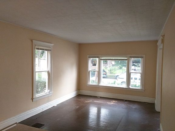2nd image of 409 S Lasalle St