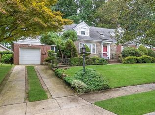 336 Redmont Rd, West Hempstead, NY 11552