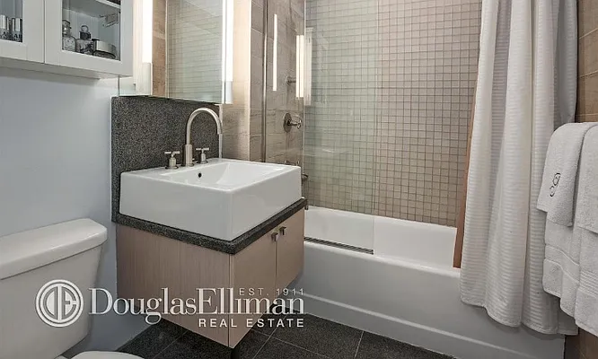 Rented by Douglas Elliman | media 16