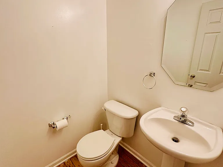 4121 Blackstone Dr #4121 — Photo 9