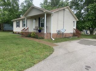 102 Reaves Cove Rd, Columbia, TN 38401