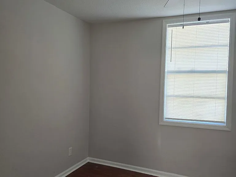 503 Gould St — Photo 6