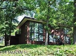 1524 Wilshire Dr NE, Rochester, MN 55906