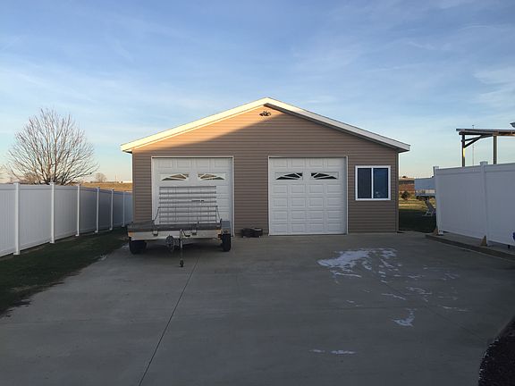 33x30 Detached Garage