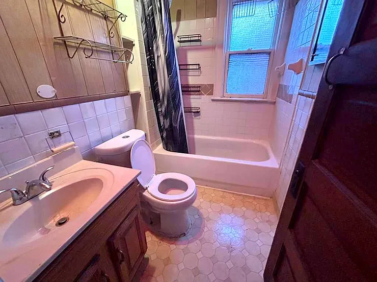 408 Winslow Ave #2 — Photo 9