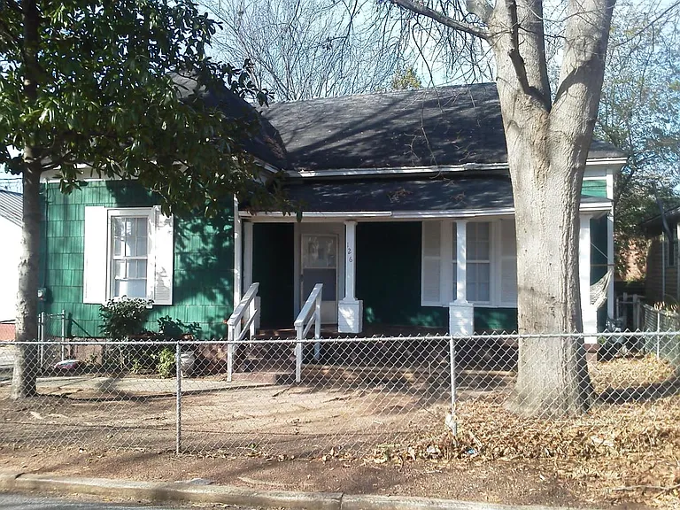 126 Indale Ave — Photo 1