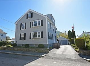 14 Roma St, Bristol, RI 02809
