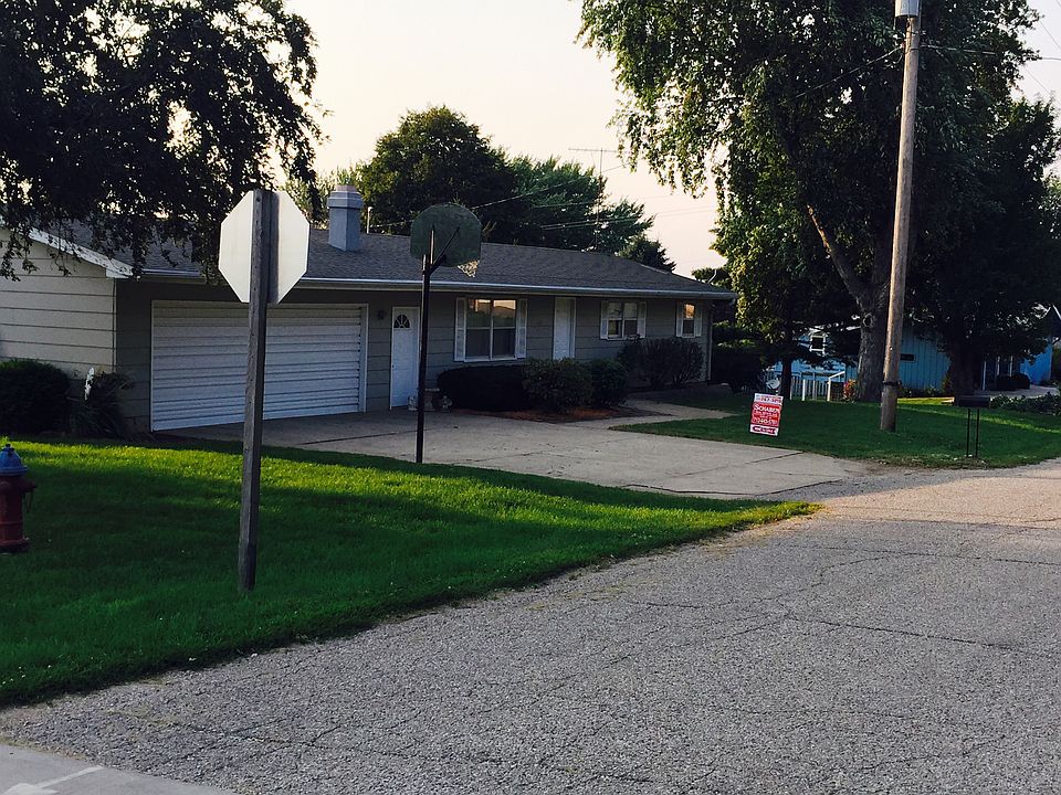 2nd image of 407 S 12th St
