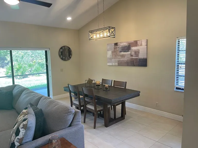 10295 Saint Patrick Ln — Photo 6