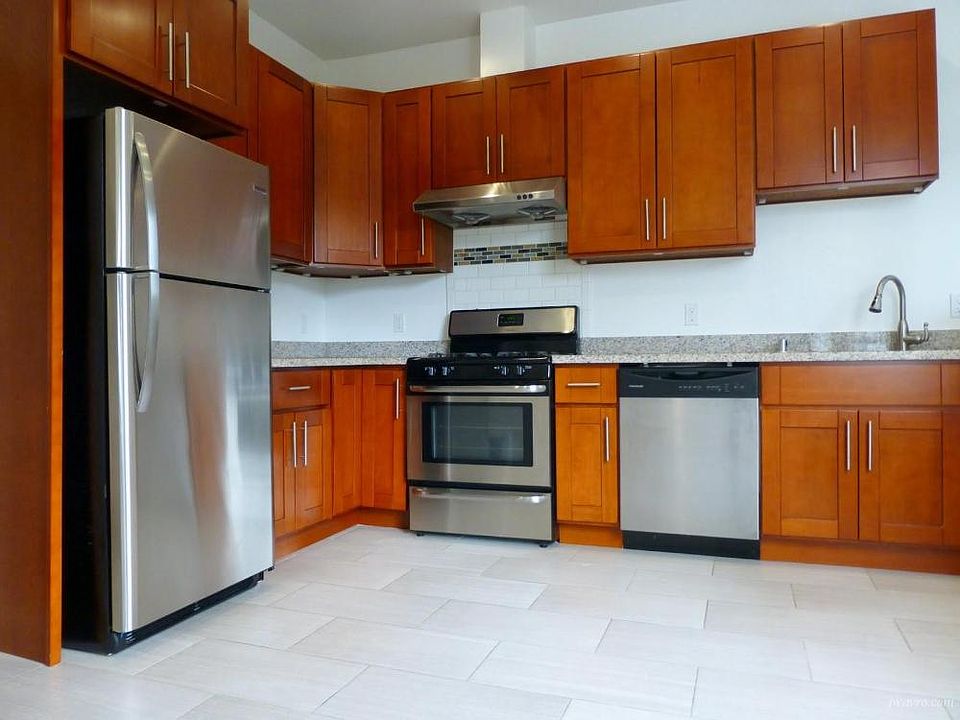 1st image of 630 6th Ave