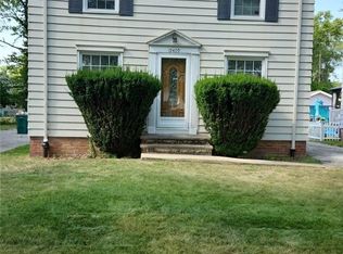 19409 Libby Rd, Maple Heights, OH 44137