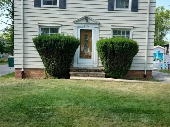 19409 Libby Rd, Maple Heights, OH 44137