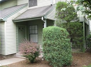 912 Woodbridge Commons Way #912, Iselin, NJ 08830