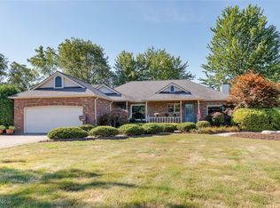 41575 Russia Rd, Elyria, OH 44035