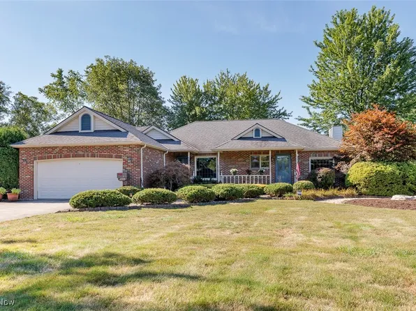 41575 Russia Rd, Elyria, OH 44035