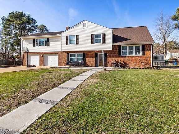 2nd image of 10906 Bluebell Dr