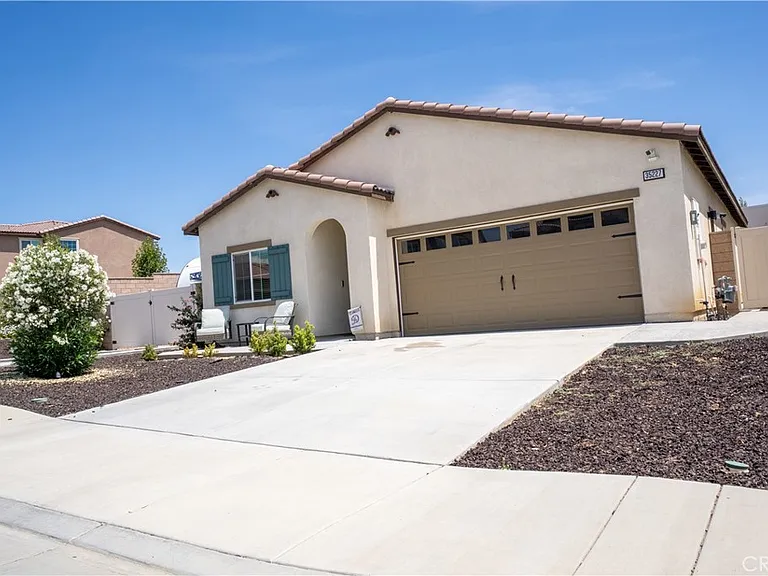35227 Price St — Photo 3
