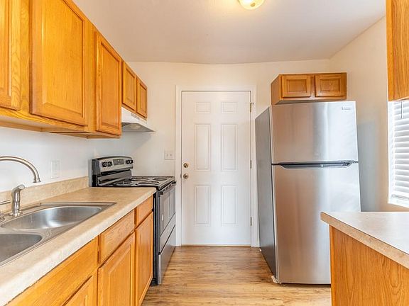 5th image of 6212 Curie St