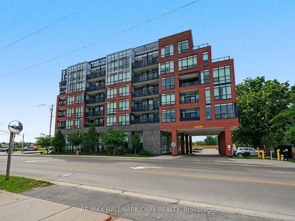 1st image of 681 Yonge St #418