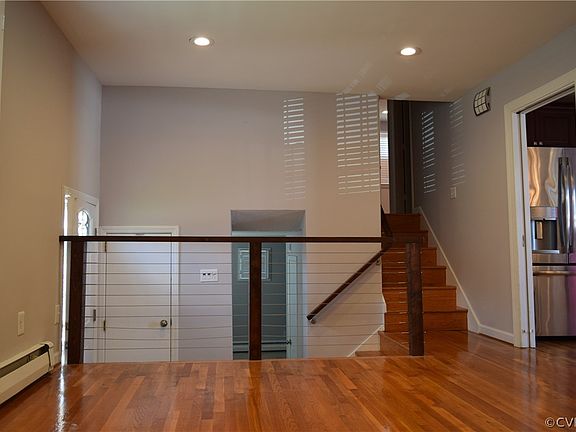 3rd image of 1018 Wickham St