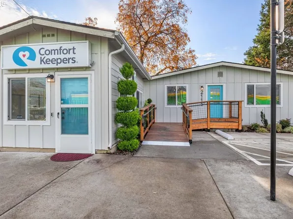 2115 E 27th St, Vancouver, WA 98661