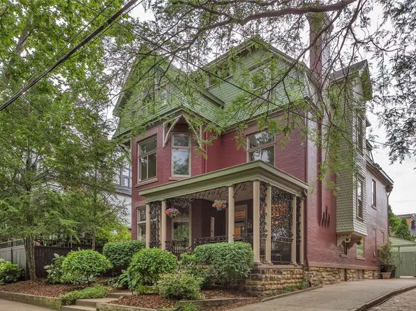 5822 Howe St, Pittsburgh, PA 15232