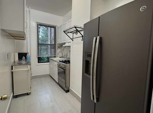 3082 23rd St #1, Astoria, NY 11102