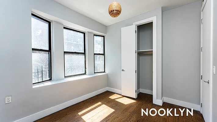 Rented by Nooklyn NYC LLC | media 8