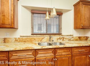 4228 8th Ave, Los Angeles, CA 90008