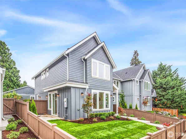 12527 NE 81st Drive #B, Kirkland, WA 98033