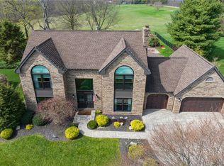 2014 Broad Hill Farms Rd, Coraopolis, PA 15108