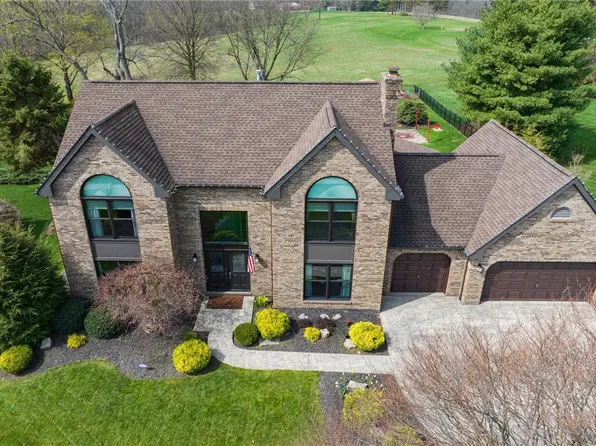 2014 Broad Hill Farms Rd, Coraopolis, PA 15108