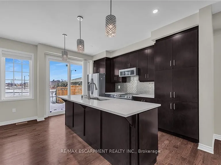 75 Forest Ridge Ave — Photo 10