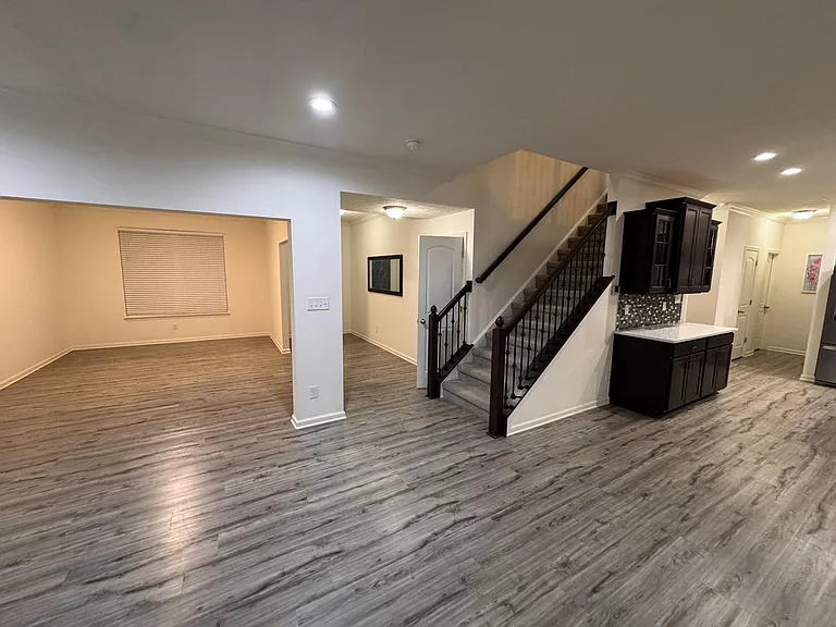 1710 Foudray Cir S — Photo 17